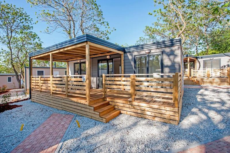Eurocamp Mobile Homes At Campsite Puntica ฟุนตานา ภายนอก รูปภาพ