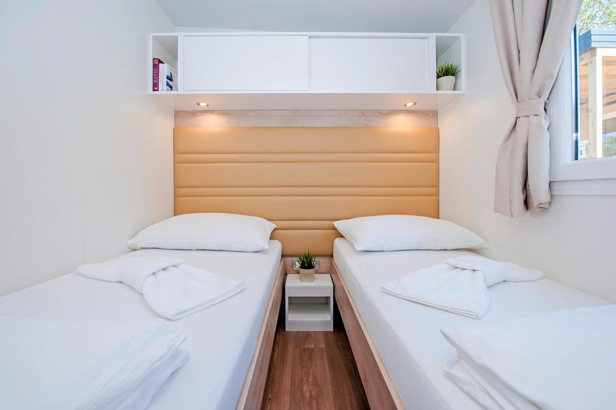 Eurocamp Mobile Homes At Campsite Puntica ฟุนตานา ภายนอก รูปภาพ
